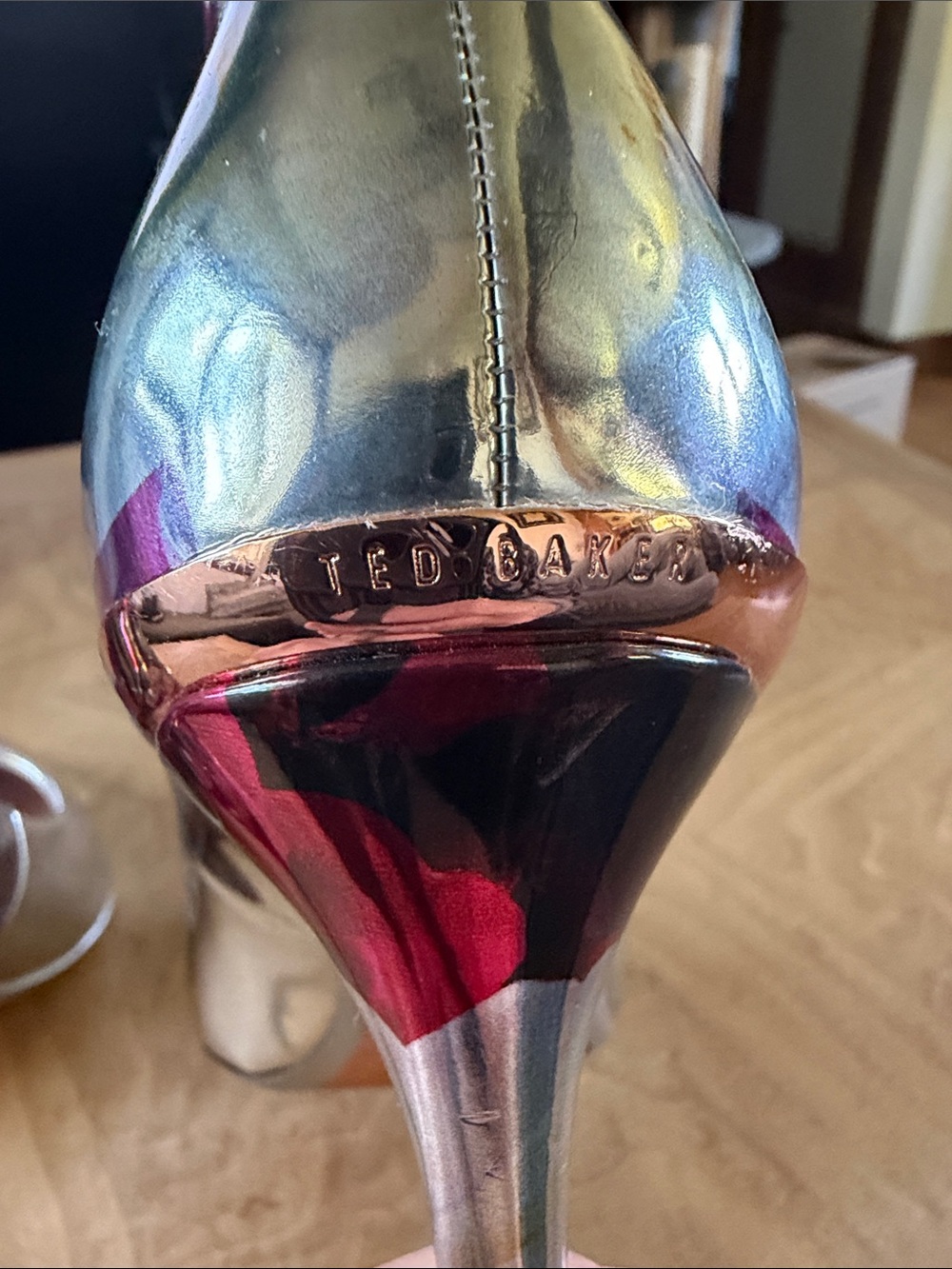 Ted Baker Silver Floral Patent Leather Heels Size 39 - Picture 7 of 9
